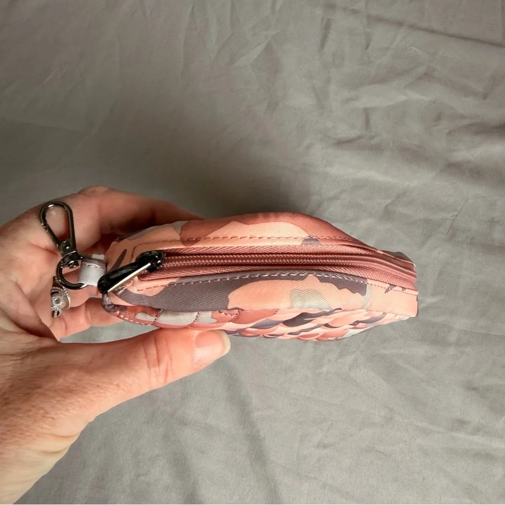 Lug Bobsled Zippered eyeglass case in pink camo